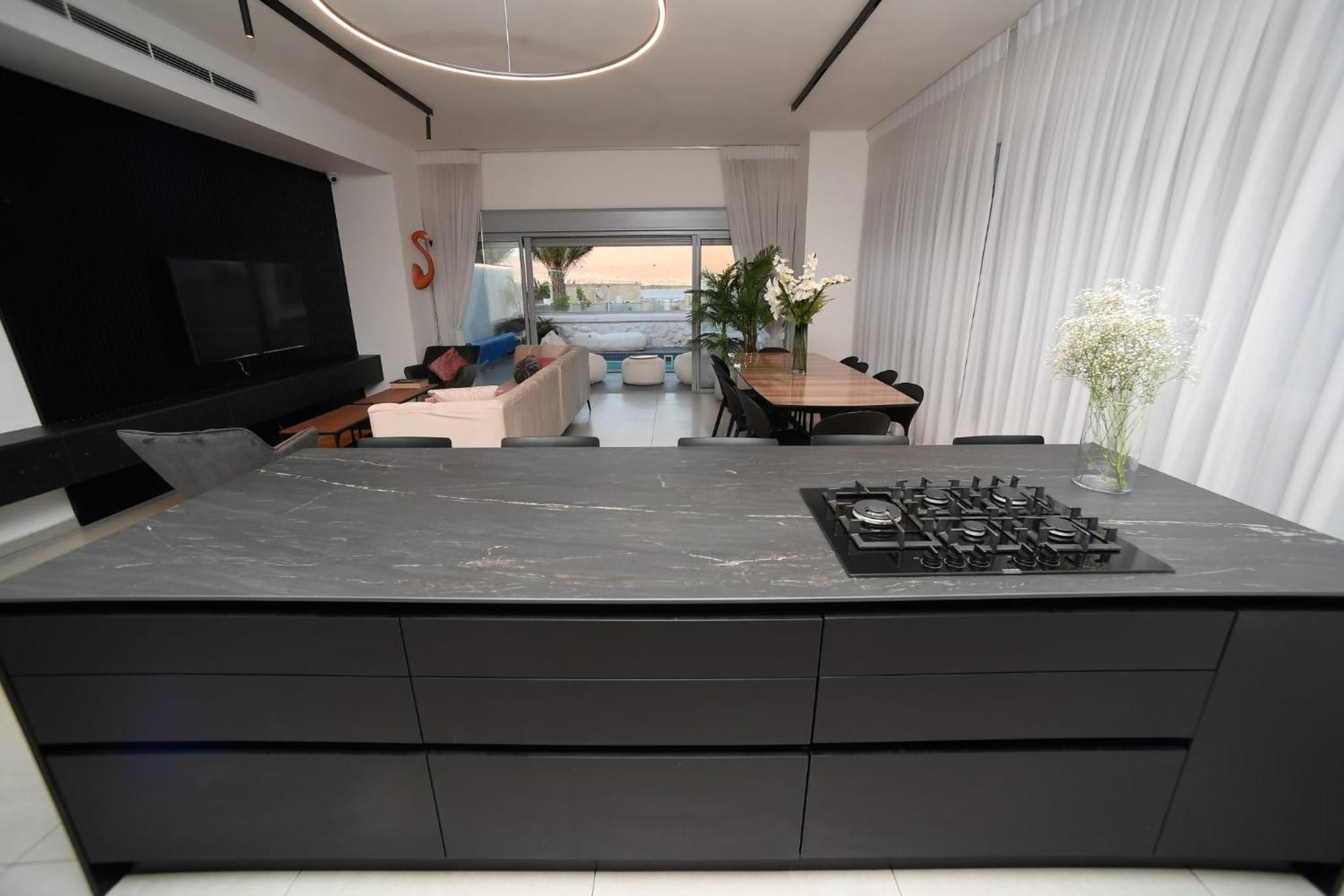 Z Lotus Garden Villa Ейлат Екстериор снимка