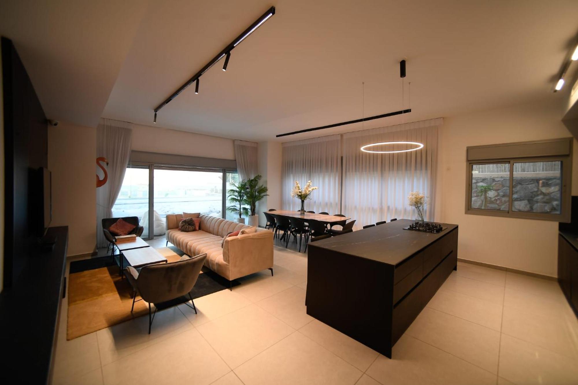 Z Lotus Garden Villa Ейлат Екстериор снимка