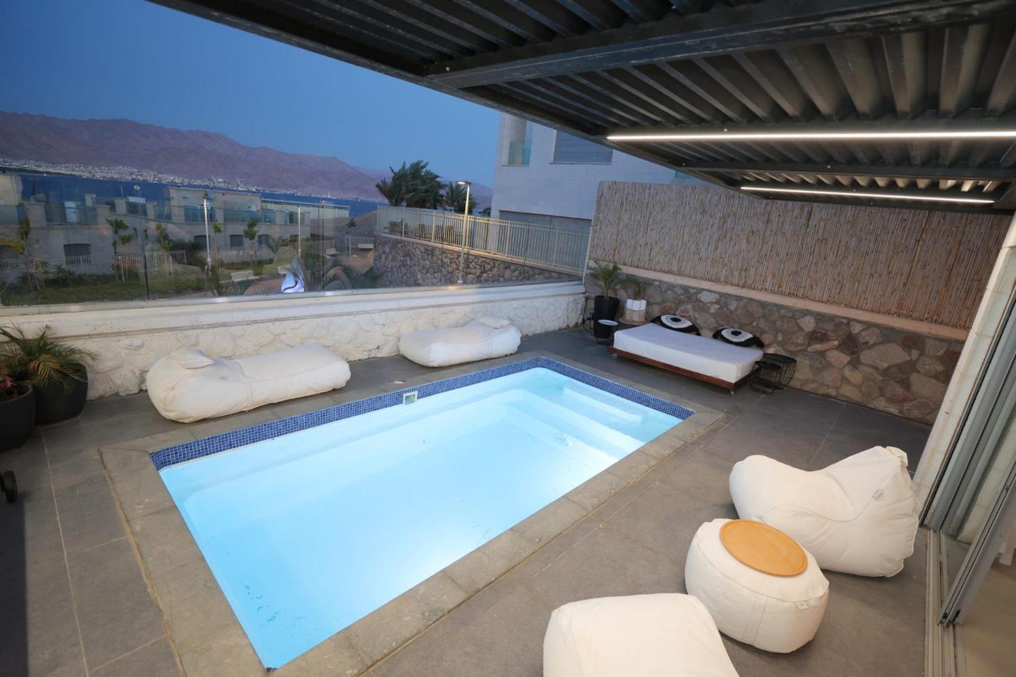 Z Lotus Garden Villa Ейлат Екстериор снимка