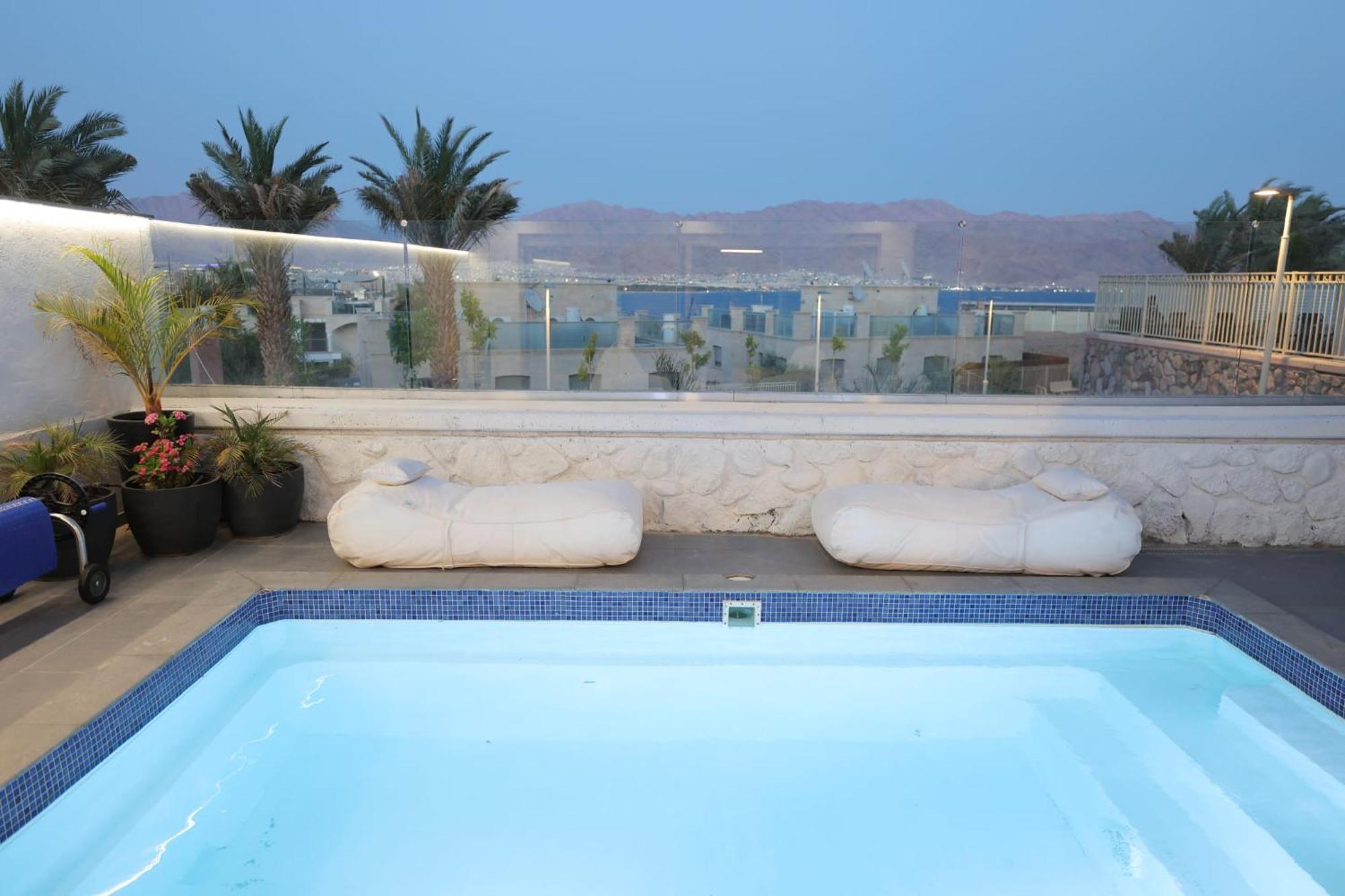 Z Lotus Garden Villa Ейлат Екстериор снимка